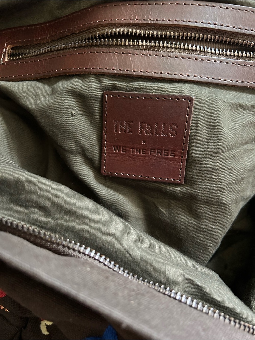 NWT We The Free x The Falls Long Weekend Bag in Olive - Picture 15 of 16
